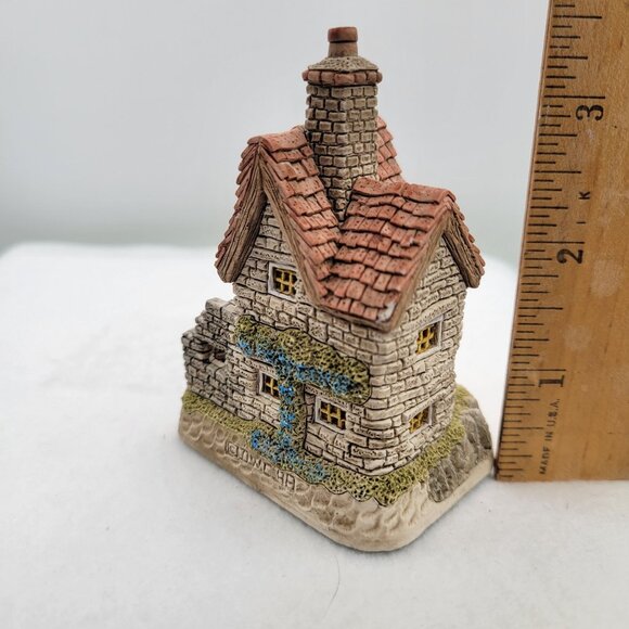 Vintage David Winter Cottages Lot of 2 THE FALCONRY & MR. DELVER'S COTTAGE - Picture 5 of 16